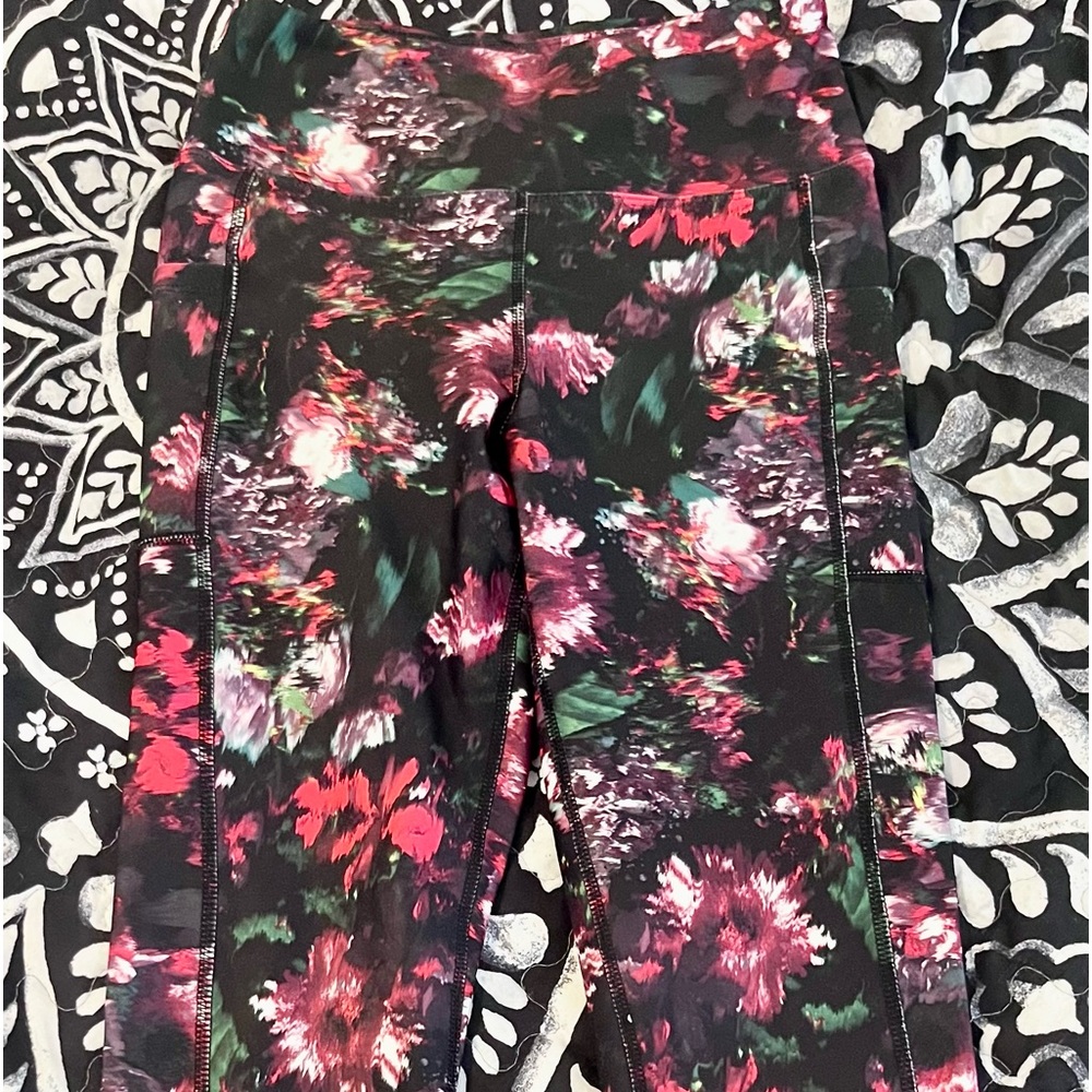 Patterned Yoga pants